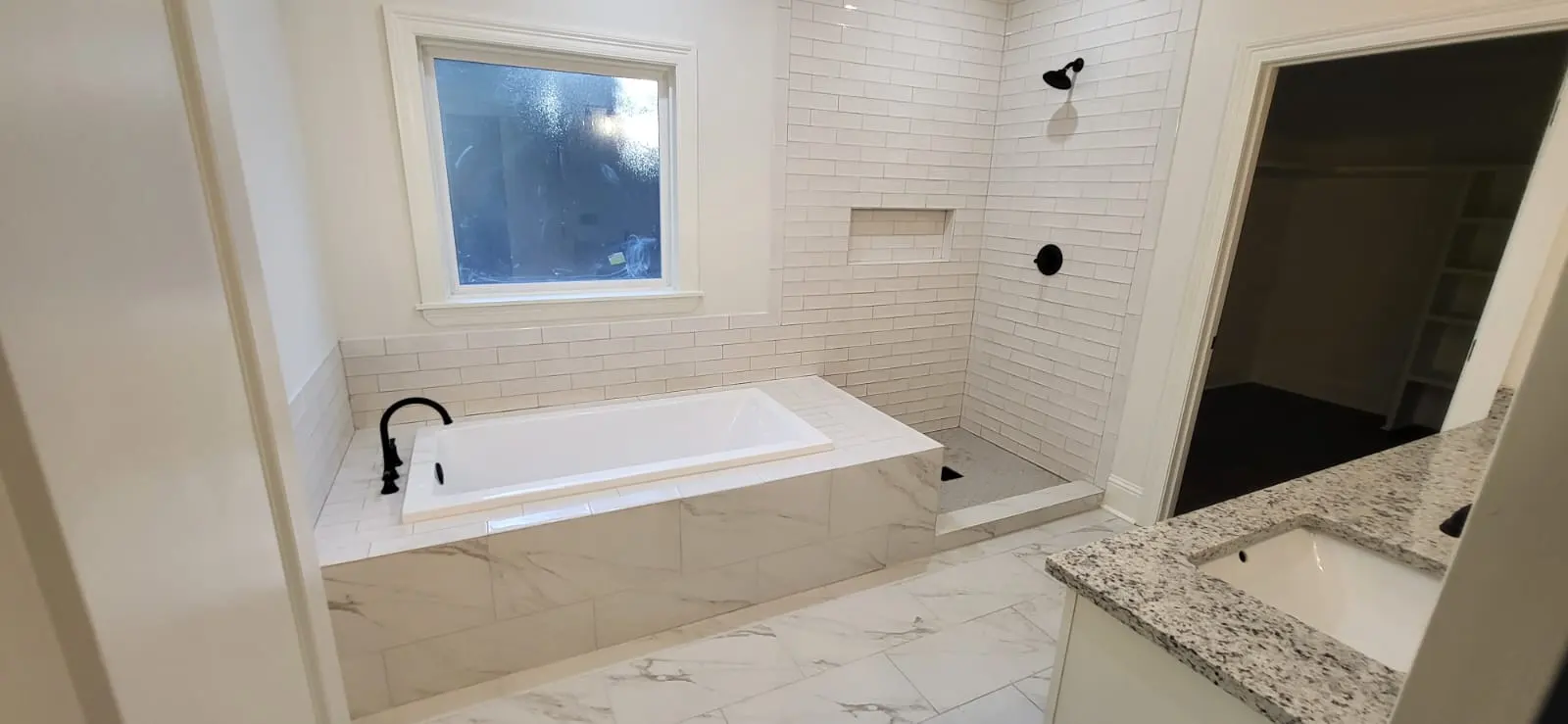 Finished tile shower and soaking tub, bathroom remodel in Hattiesburg, MS