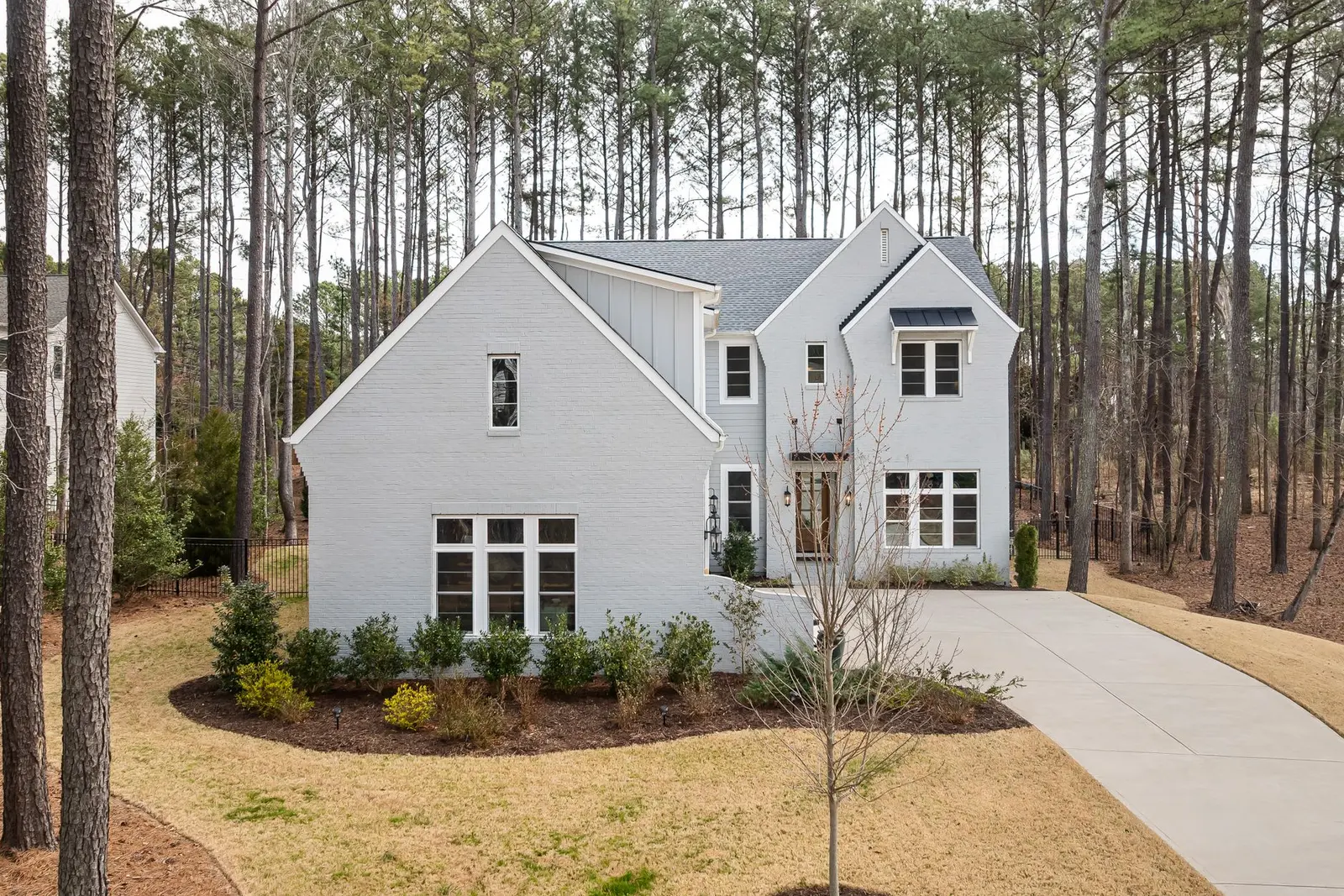 Residential home served by Tobias Roman Remodeling near Hattiesburg, MS